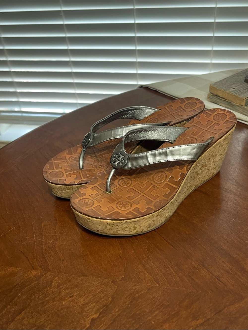 Tory Burch Thora Wedge Cork metallic Thong Sandals